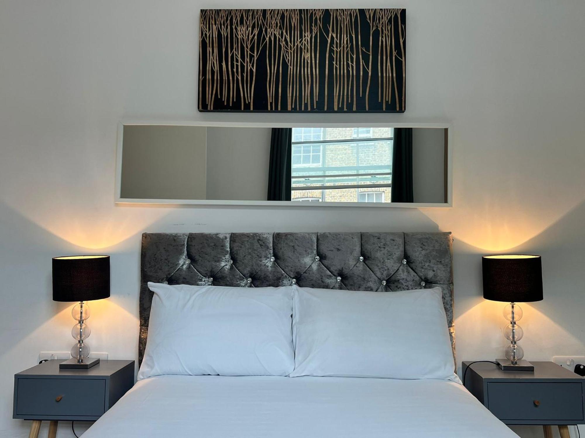 One Bedroom Apartment In Holborn Londen Buitenkant foto